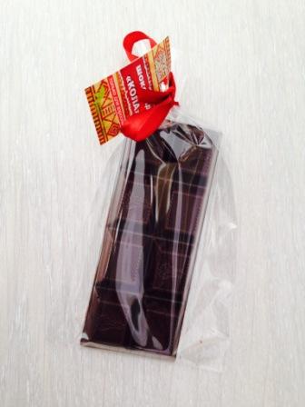 Шоколад с орехом Колы